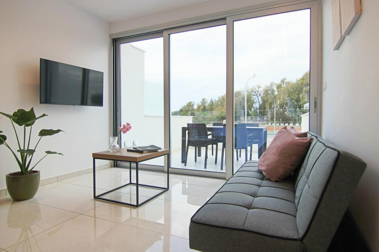 Phaedrus Living - Seaside Luxury Flat Harbour 104 Lejlighed Paphos Eksteriør billede