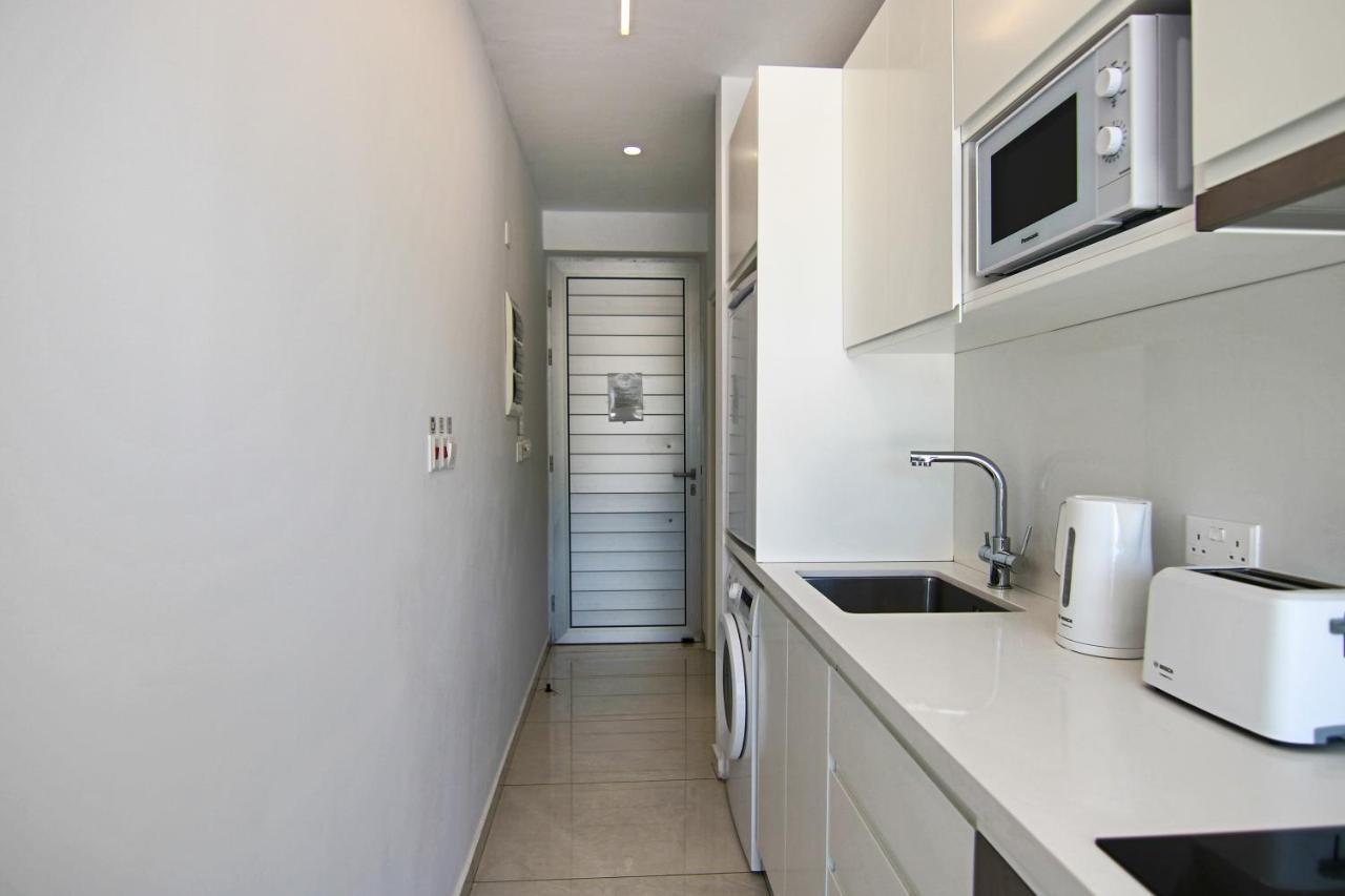 Phaedrus Living - Seaside Luxury Flat Harbour 104 Lejlighed Paphos Eksteriør billede
