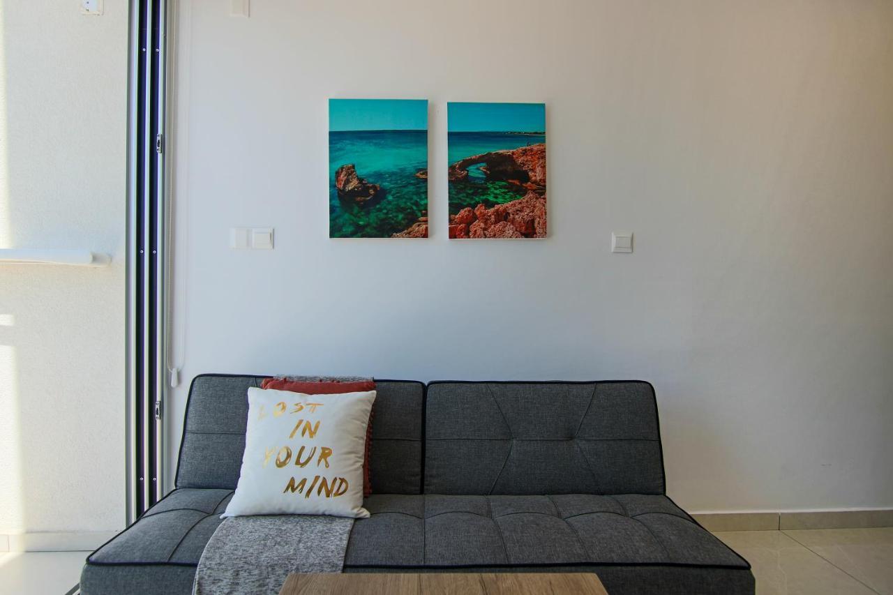 Phaedrus Living - Seaside Luxury Flat Harbour 104 Lejlighed Paphos Eksteriør billede